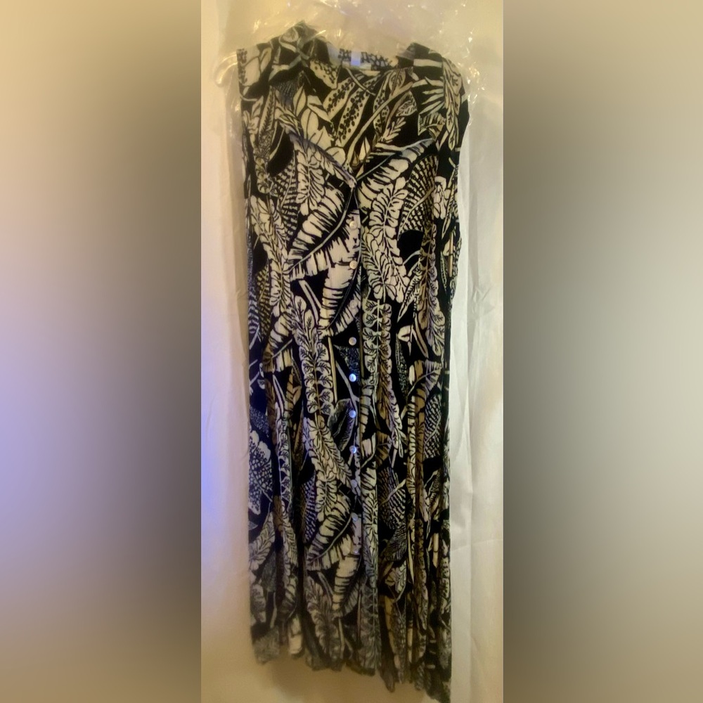 dressbarn Black & Cream Printed Maxi Dress